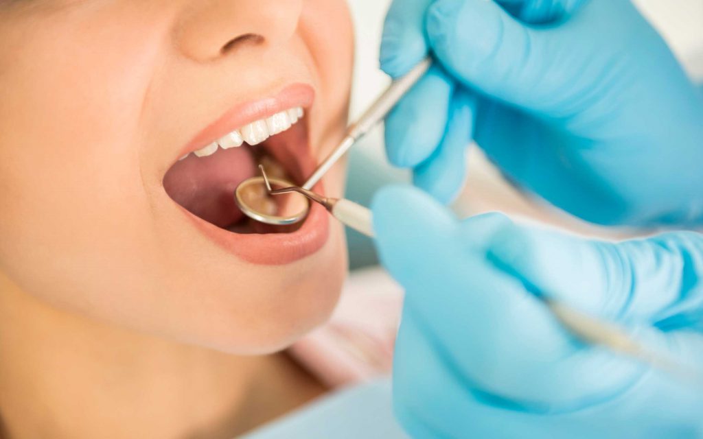 علت سیاه شدن دندان ها چیست
