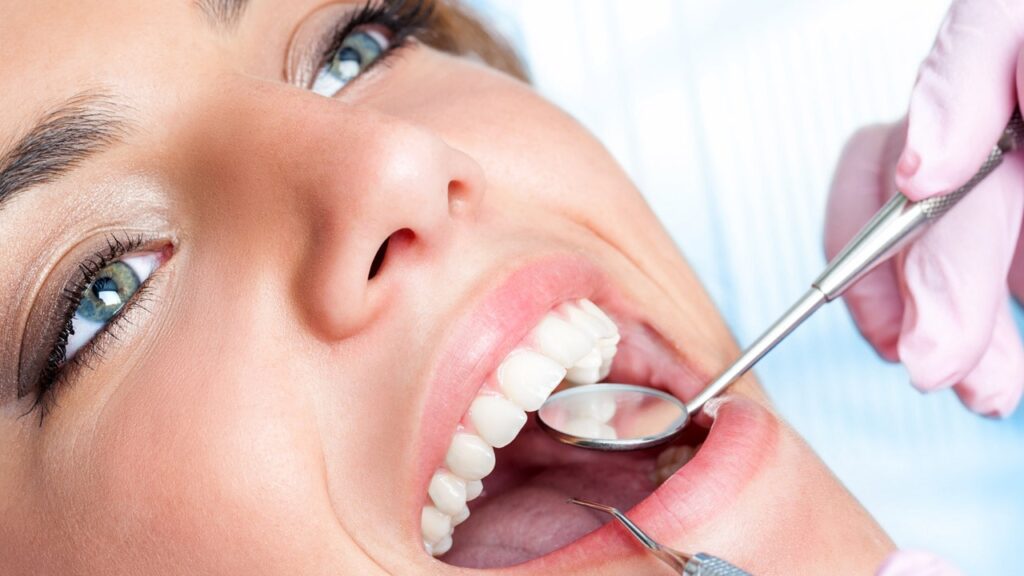 معاینه دندانپزشکی -نعمت الهی