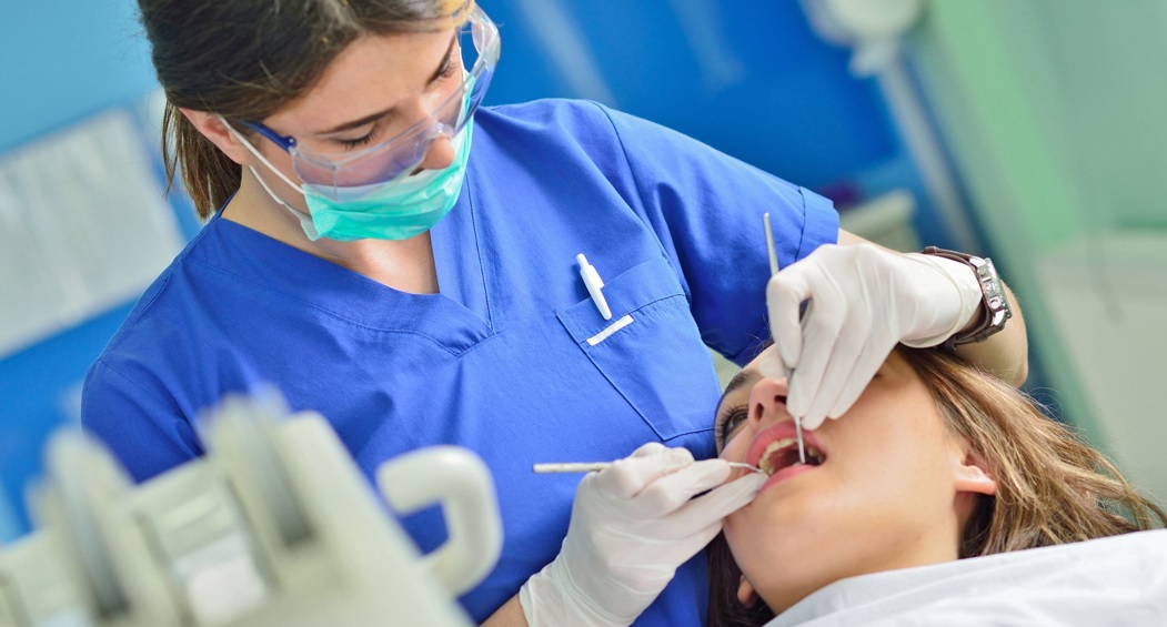 دندان مصنوعی ثابت بر پایه ایمپلنت-نعمت الهی