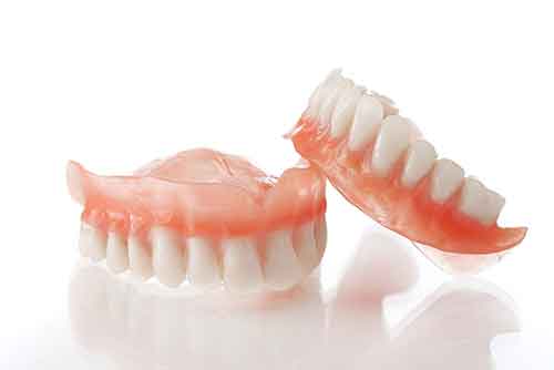 علت لق شدن دندان مصنوعی